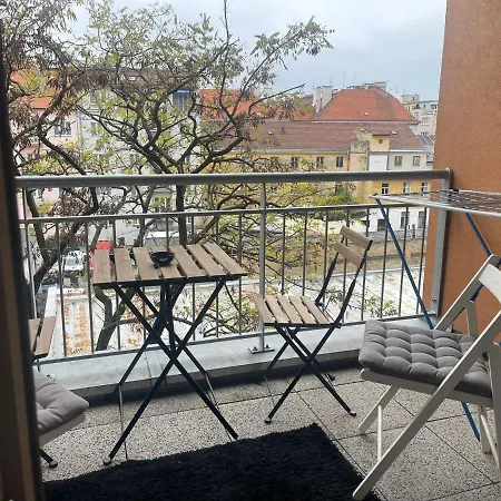 Samostatny Utulny Byt S 1 Loznici